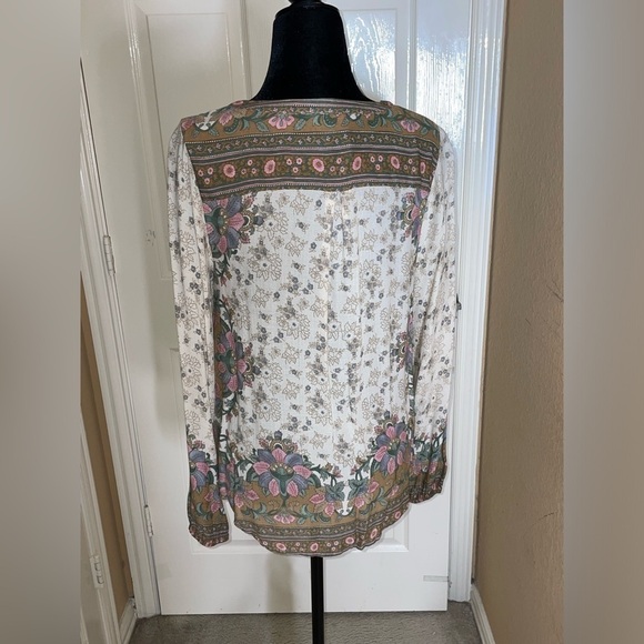 Lucky Brand Top Womens Medium Henley Floral Boho Super Thin​​​​​​​​ - Picture 2 of 8